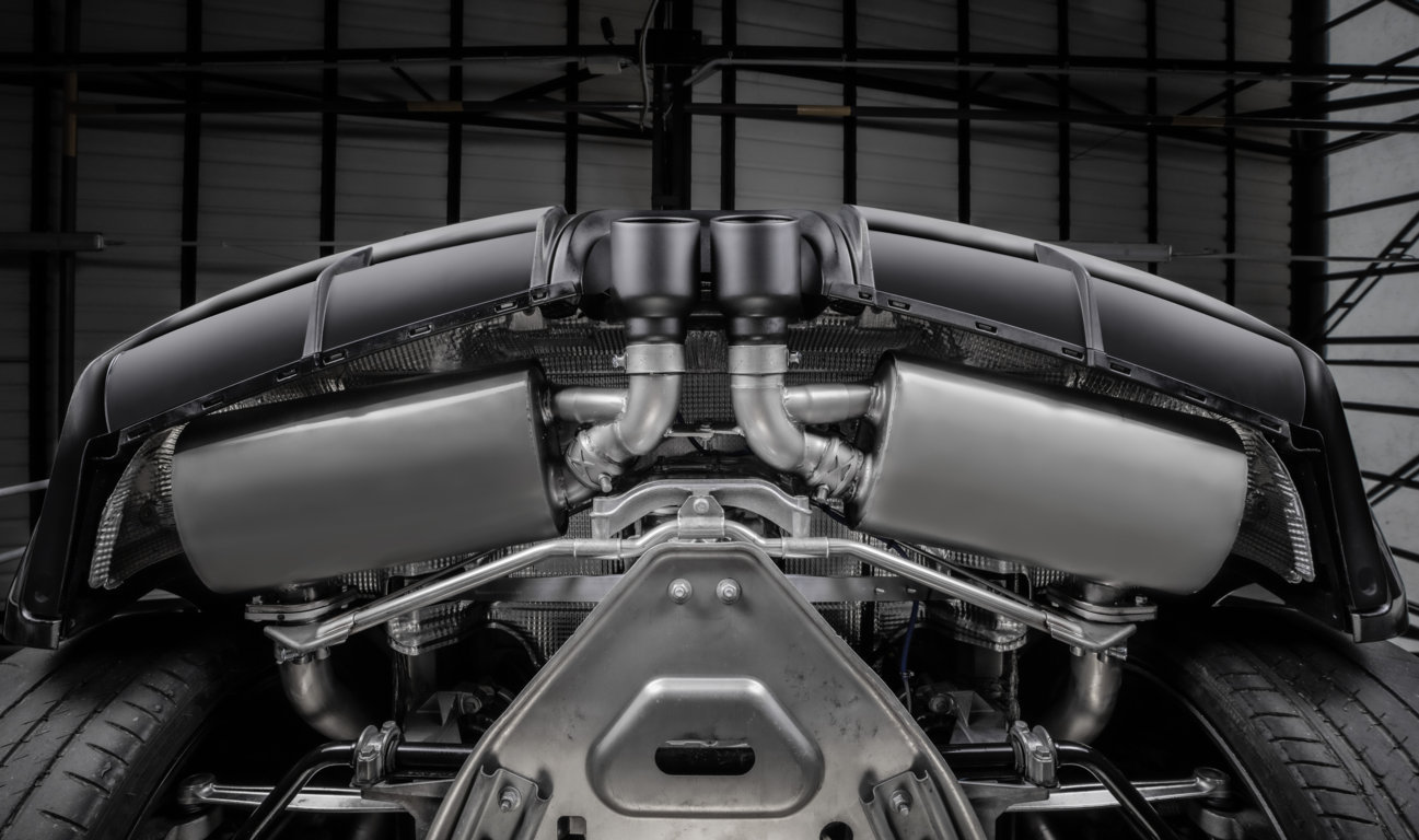 GT4 3.8 (283kW) 2015>>2016