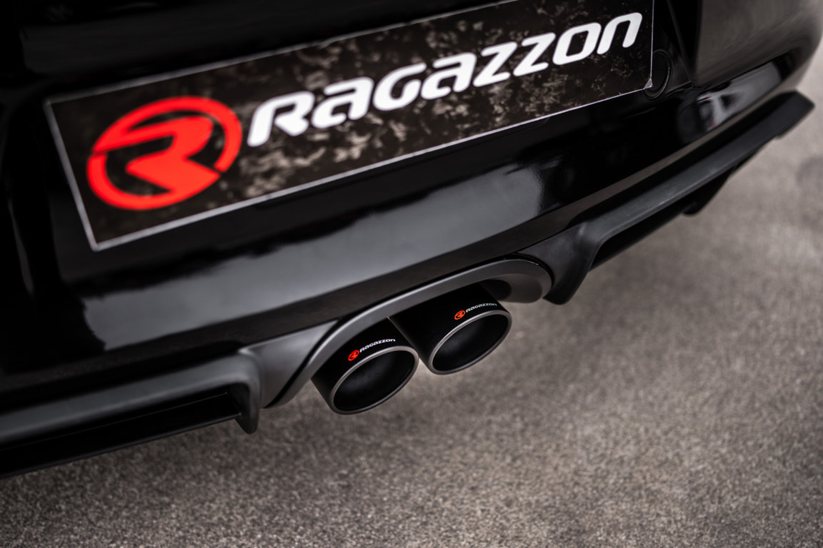 GT4 3.8 (283kW) 2015>>2016