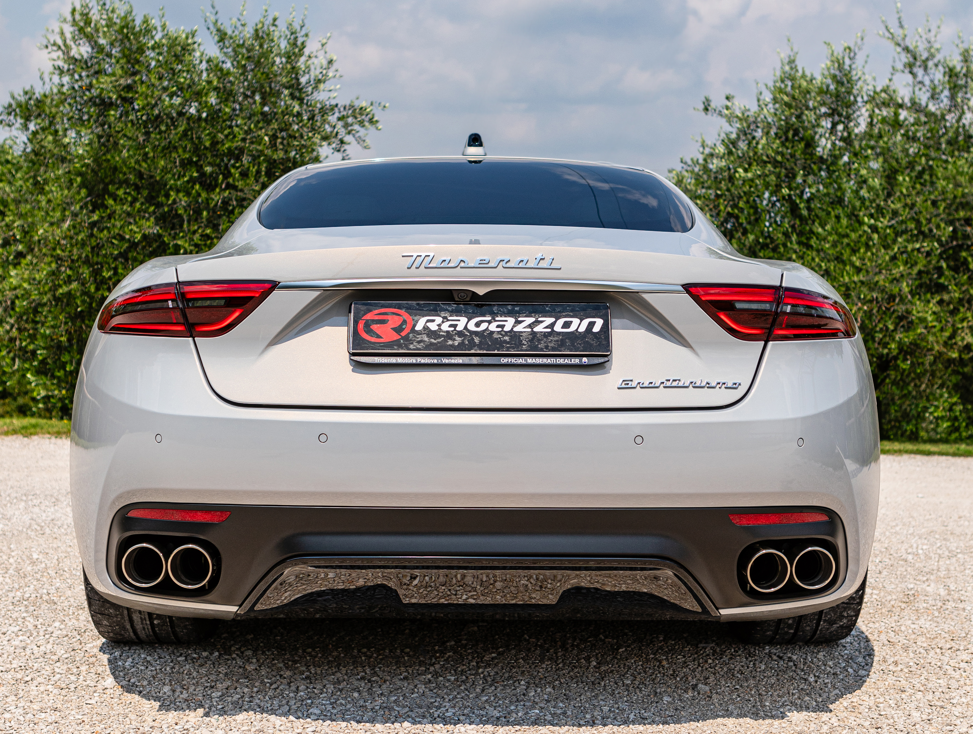 Modena 3.0 V6 (361kW) 2023>>