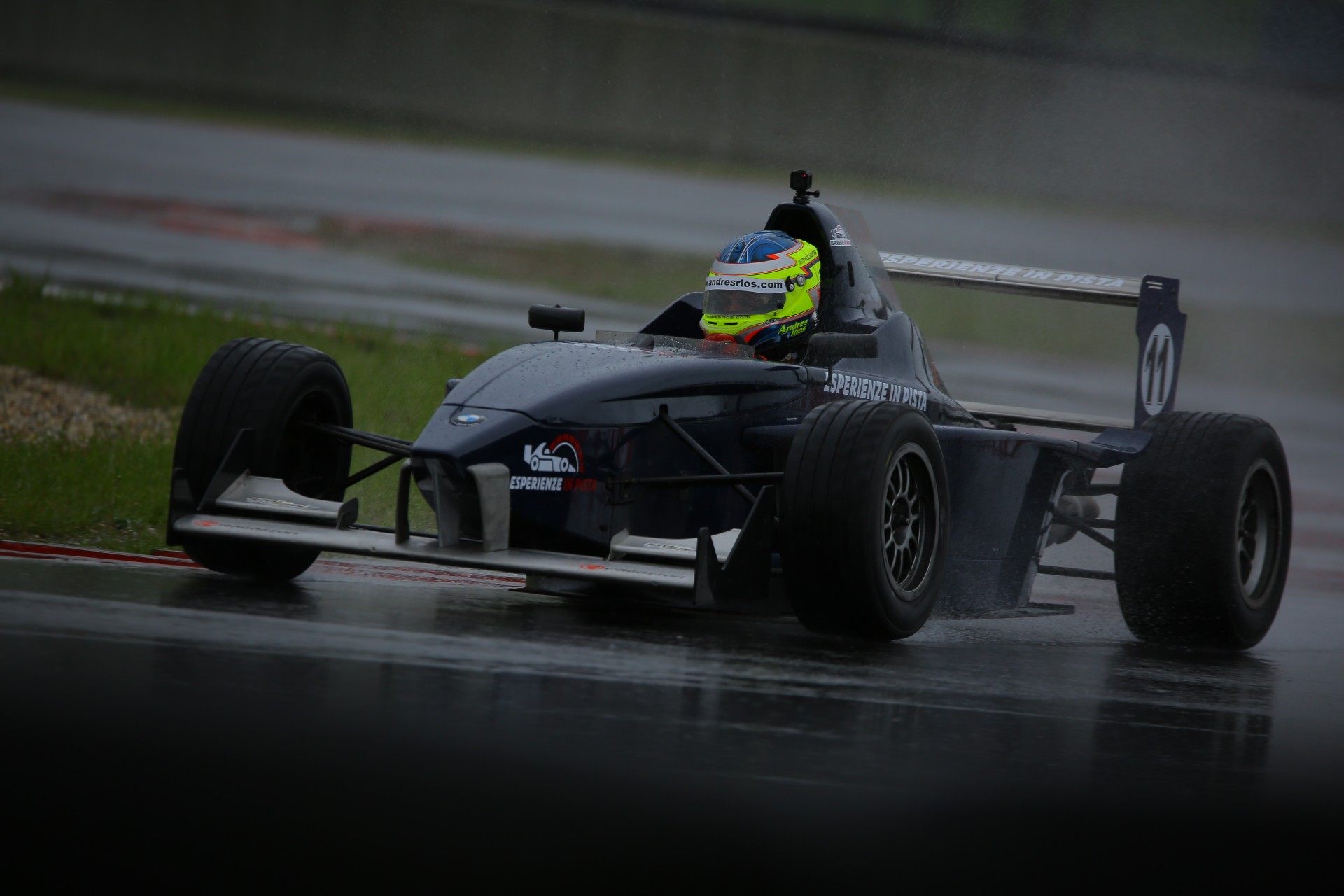 COLLABORATION WITH ESPERIENZE IN PISTA