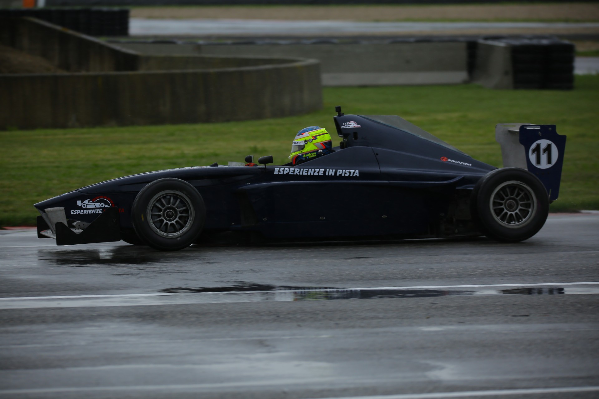 COLLABORATION WITH ESPERIENZE IN PISTA